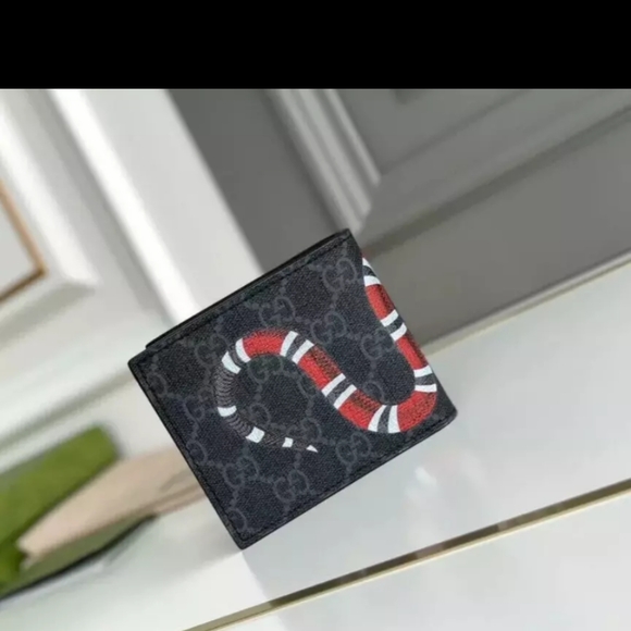 Gucci Supreme snake wallet. - Picture 3 of 8